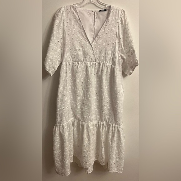 Mexx dress white eyelet Large - Picture 3 of 11